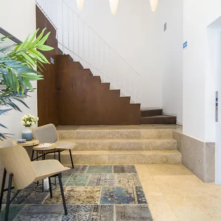 Baixa Chiado Elegant Bright Ac Elevator Appartamento *